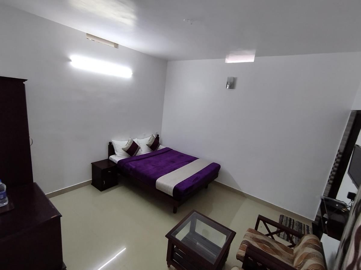 Firefly Resort Kanthalloor Екстериор снимка