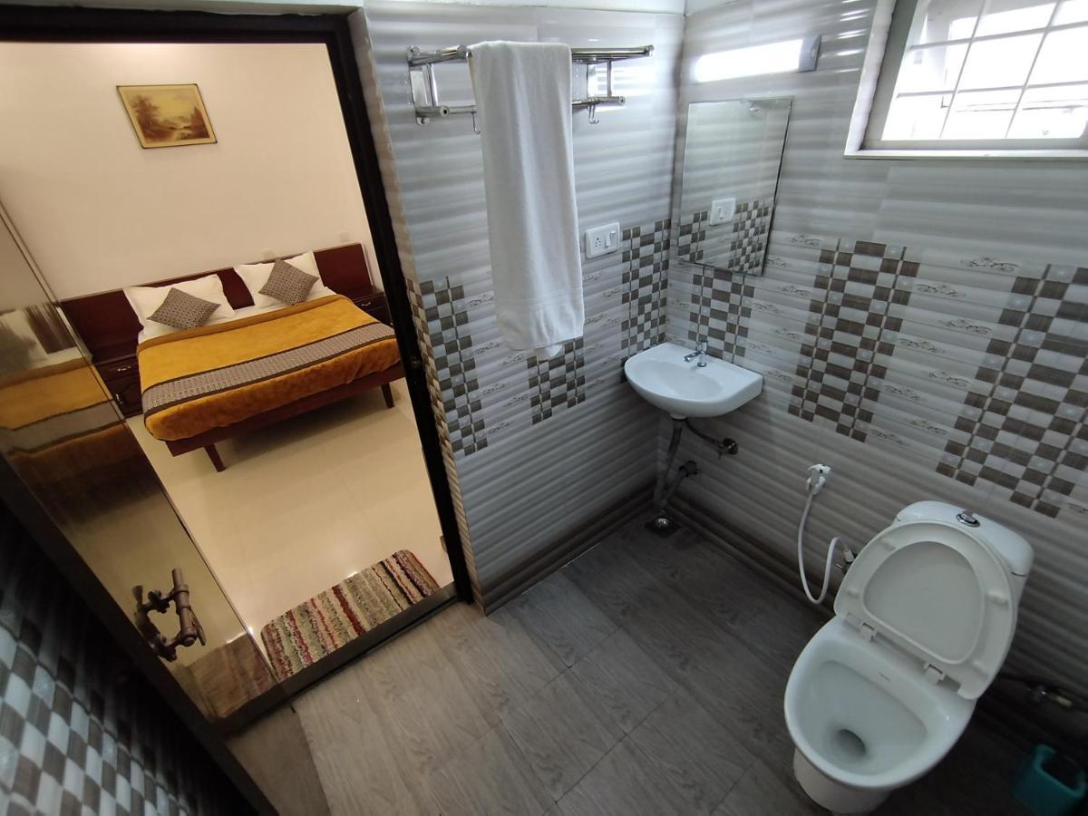 Firefly Resort Kanthalloor Екстериор снимка